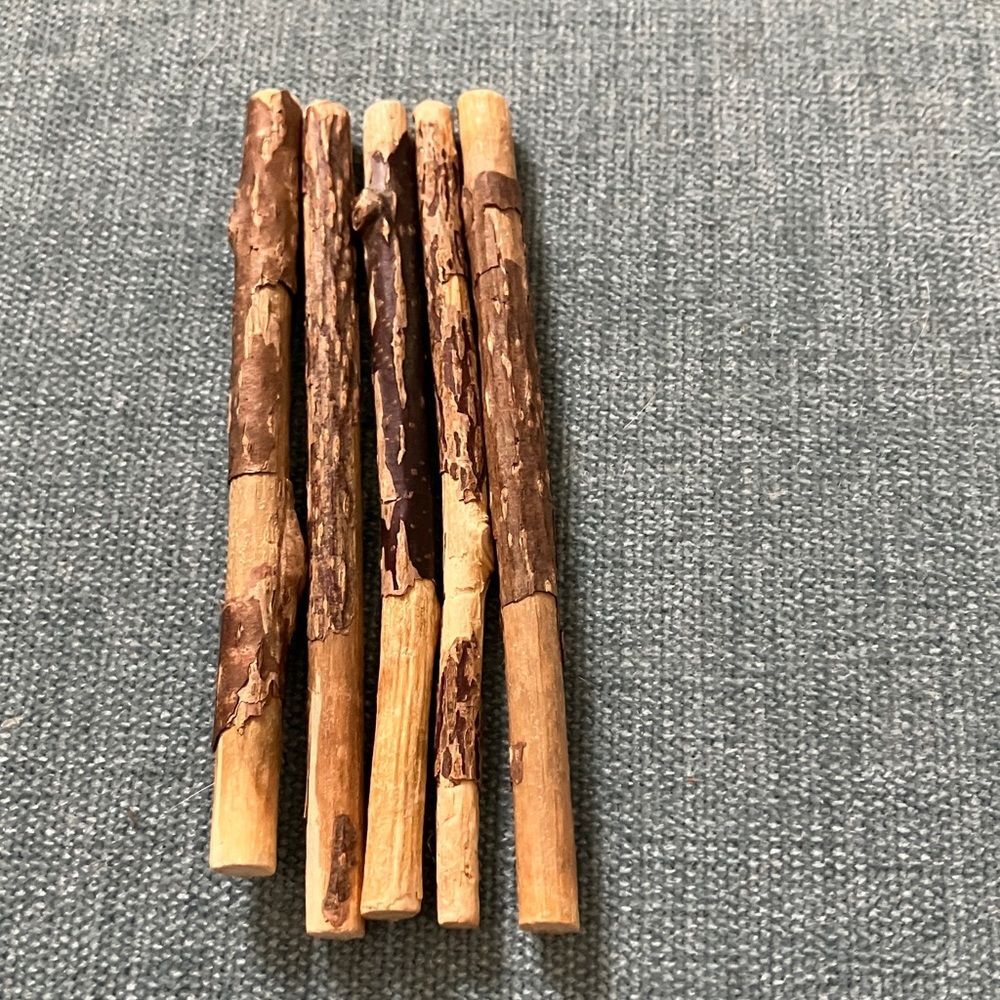 5 Gently Used Cat Silvervine Chew Sticks